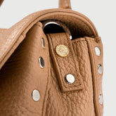 BORSA POSTINA® BABY IN PELLE MARTELLATA BROWN CANTUCCI | Zanellato
