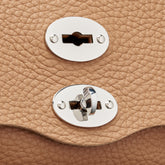 POSTINA® SMALL BAG IN HAMMERED LEATHER BROWN AMARETTO | Zanellato