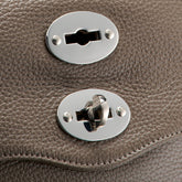 POSTINA® MEDIUM BAG IN HAMMERED LEATHER GREY NOSTRALGIA CANAGLIA | Zanellato