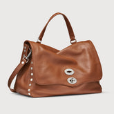 BORSA POSTINA® MEDIUM IN PELLE MARTELLATA BROWN CANALETTO - Postina® | Zanellato