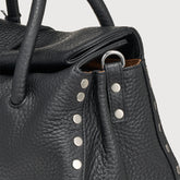 SMALL DOTTA® BAG IN TUMBLED LEATHER BLACK NERO | Zanellato