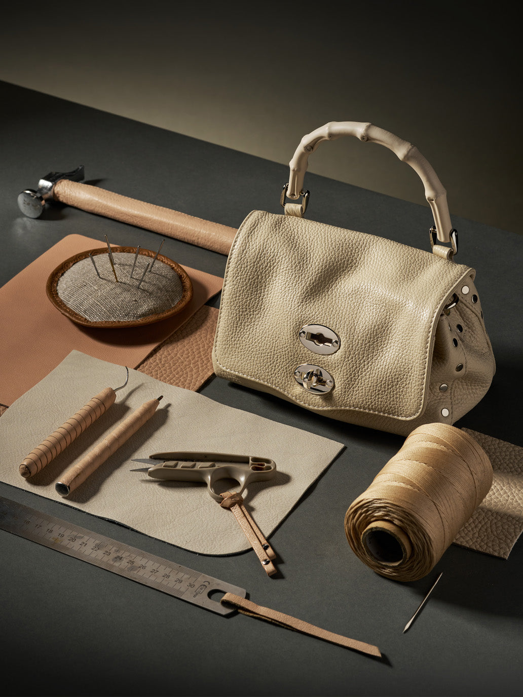 Postina Small Tumbled Leather Messenger Bag - Bianco Latte